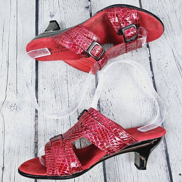 HELLE COMFORT | snake reptile print leather open toe comfort heeled sandals - Picture 4 of 13